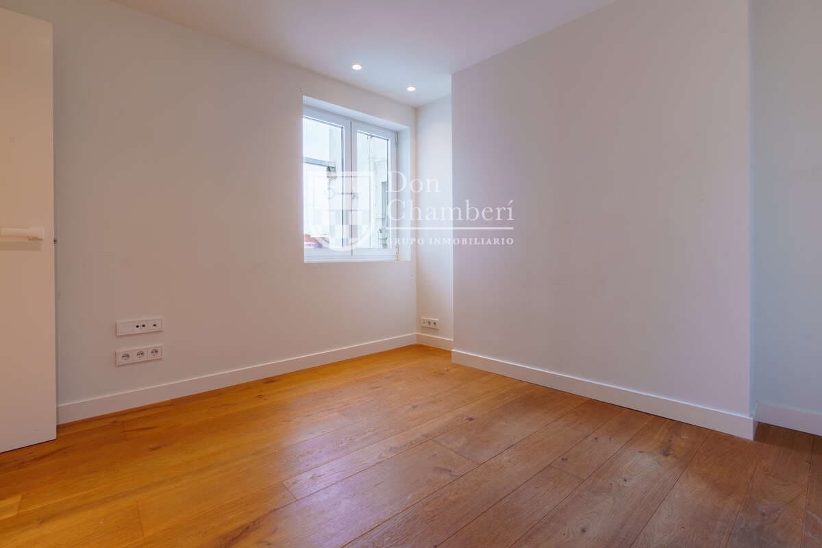 3 bedroom Flat for rent in Madrid city - € 3,500 (Ref: 9455740)