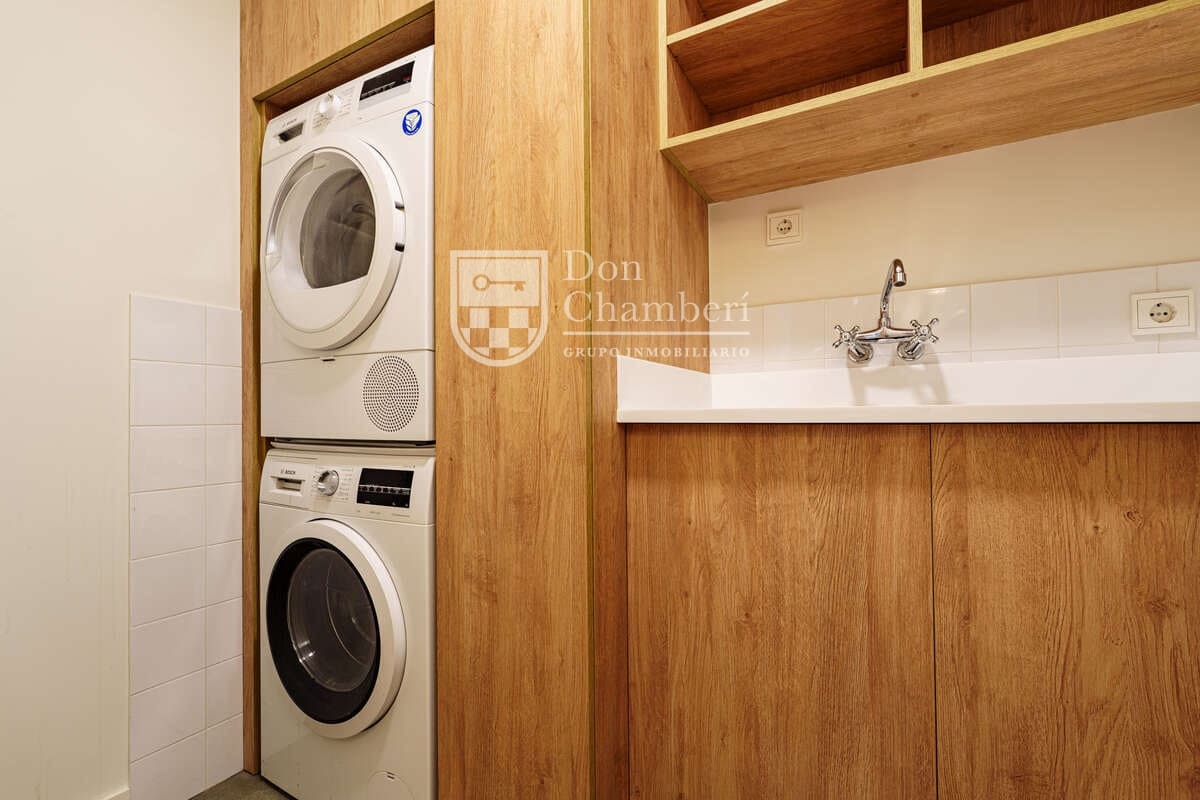 3 bedroom Flat for rent in Madrid city - € 3,500 (Ref: 9455740)