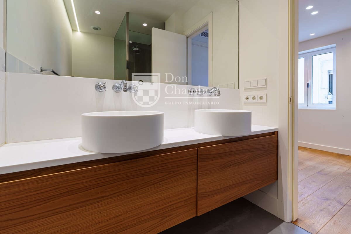 3 bedroom Flat for rent in Madrid city - € 3,500 (Ref: 9455740)