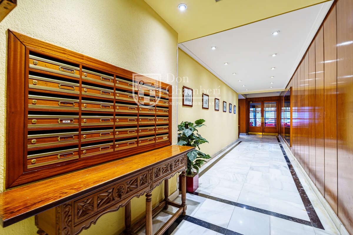 4 soverom Leilighet til salgs i Madrid by - € 990 000 (Ref: 9465240)