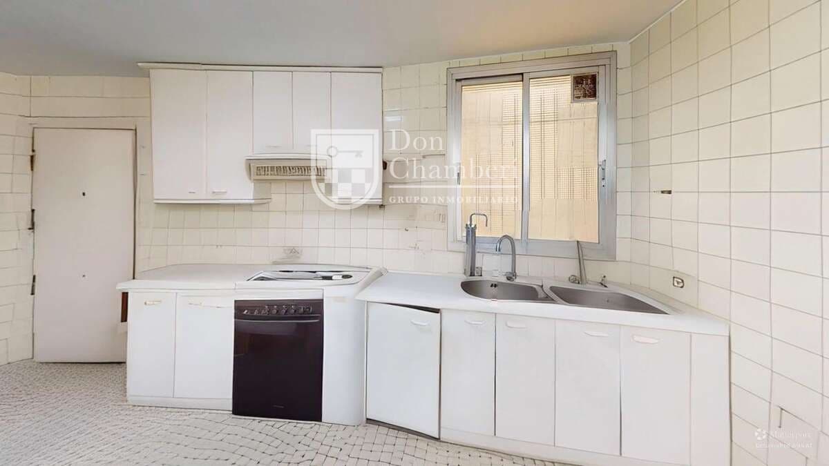 Piso de 4 habitaciones en Madrid ciudad en venta con garaje - 1.880.000 € (Ref: 9503723)