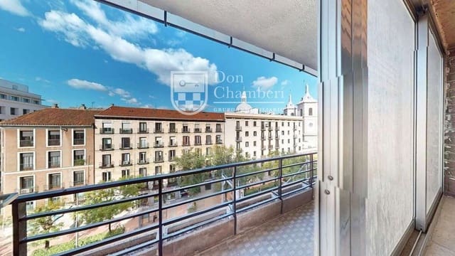 Piso de 4 habitaciones en Chamberí, Madrid ciudad en venta con garaje - 1.880.000 € (Ref: 9503723)
