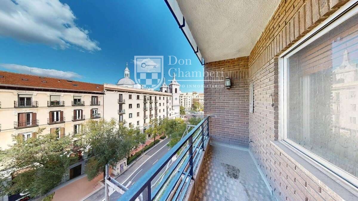 Piso de 4 habitaciones en Madrid ciudad en venta con garaje - 1.880.000 € (Ref: 9503723)