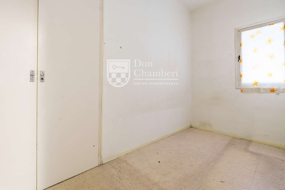 4 quarto Apartamento para arrendar em Madrid cidade - 1 850 € (Ref: 9581429)