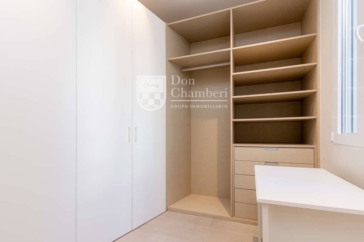 1 bedroom Flat for sale in Madrid city - € 650,000 (Ref: 9585295)