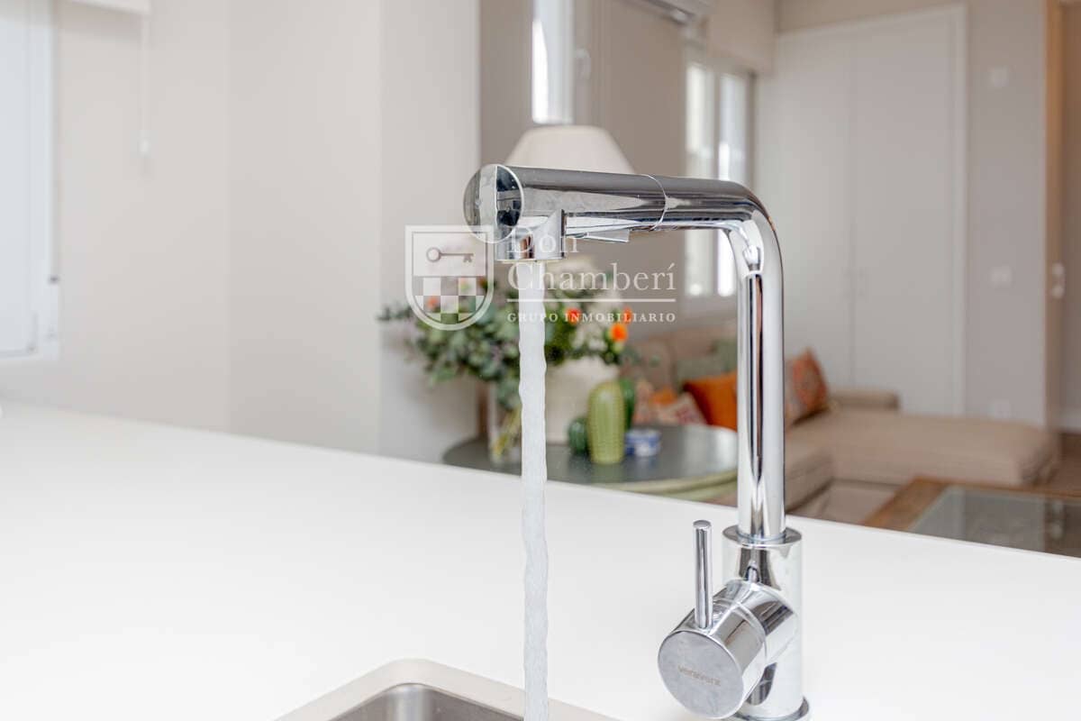 1 bedroom Flat for sale in Madrid city - € 650,000 (Ref: 9585295)