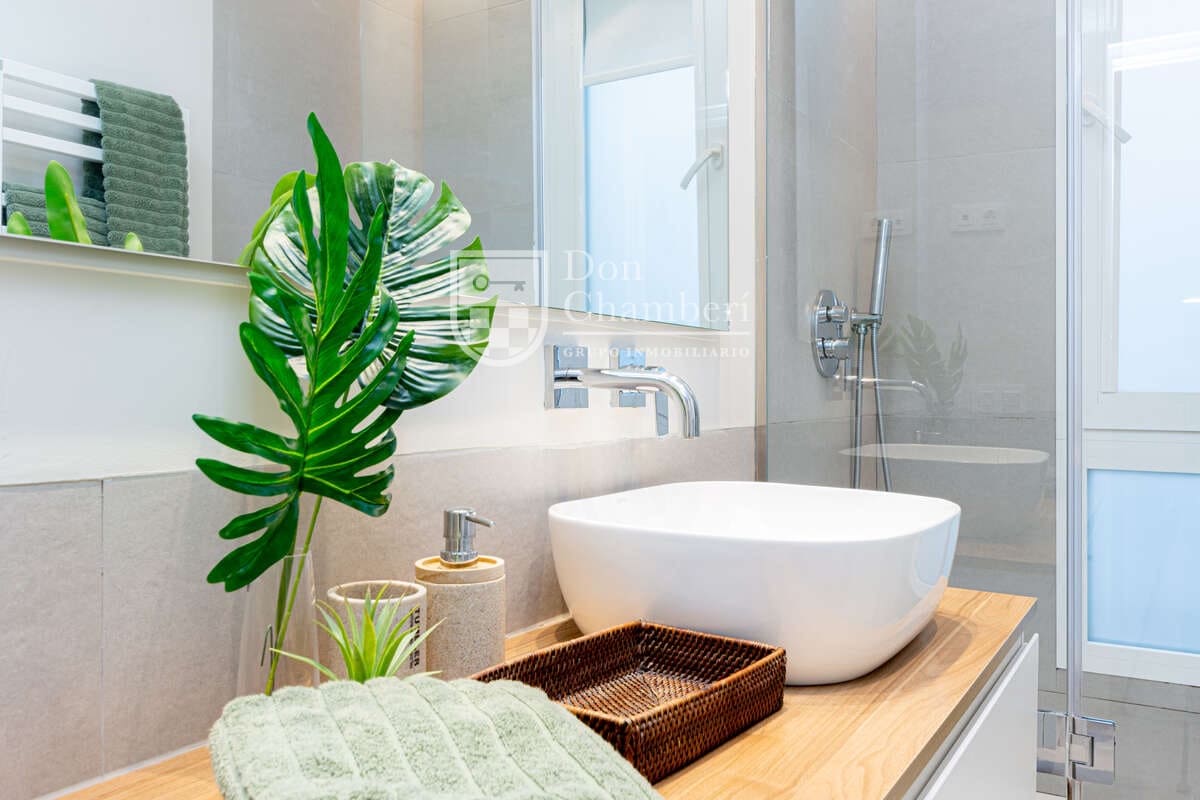 1 bedroom Flat for sale in Madrid city - € 650,000 (Ref: 9585295)