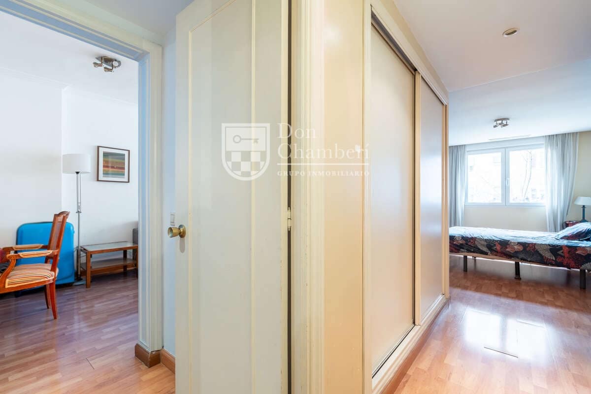 1 bedroom Flat for sale in Madrid city - € 630,000 (Ref: 9617917)