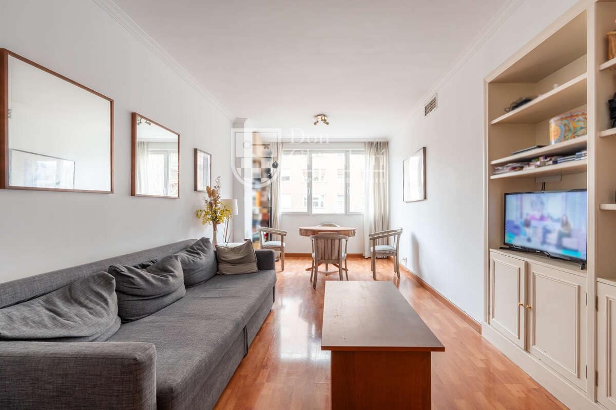 1 bedroom Flat for sale in Madrid city - € 630,000 (Ref: 9617917)