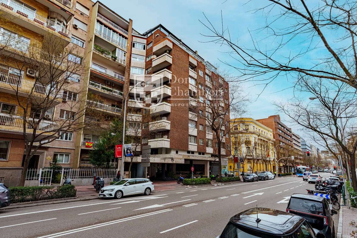 1 bedroom Flat for sale in Madrid city - € 630,000 (Ref: 9617917)
