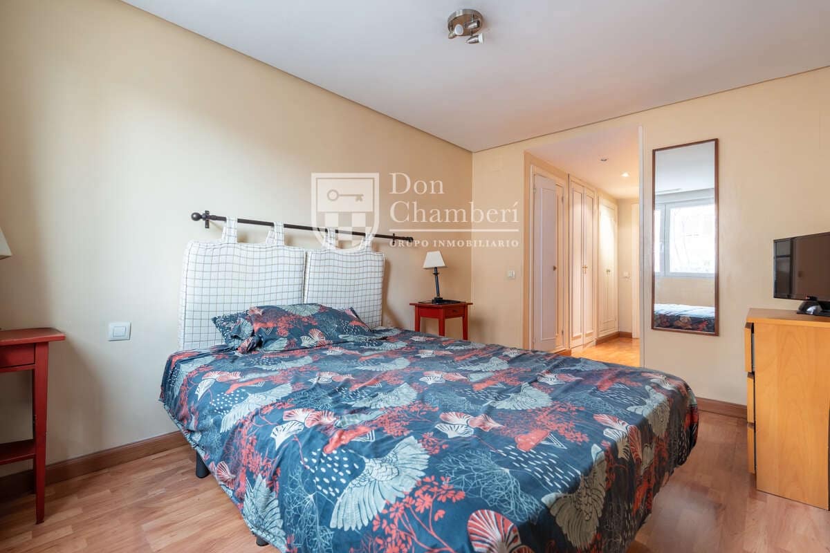 1 bedroom Flat for sale in Madrid city - € 650,000 (Ref: 9617918)