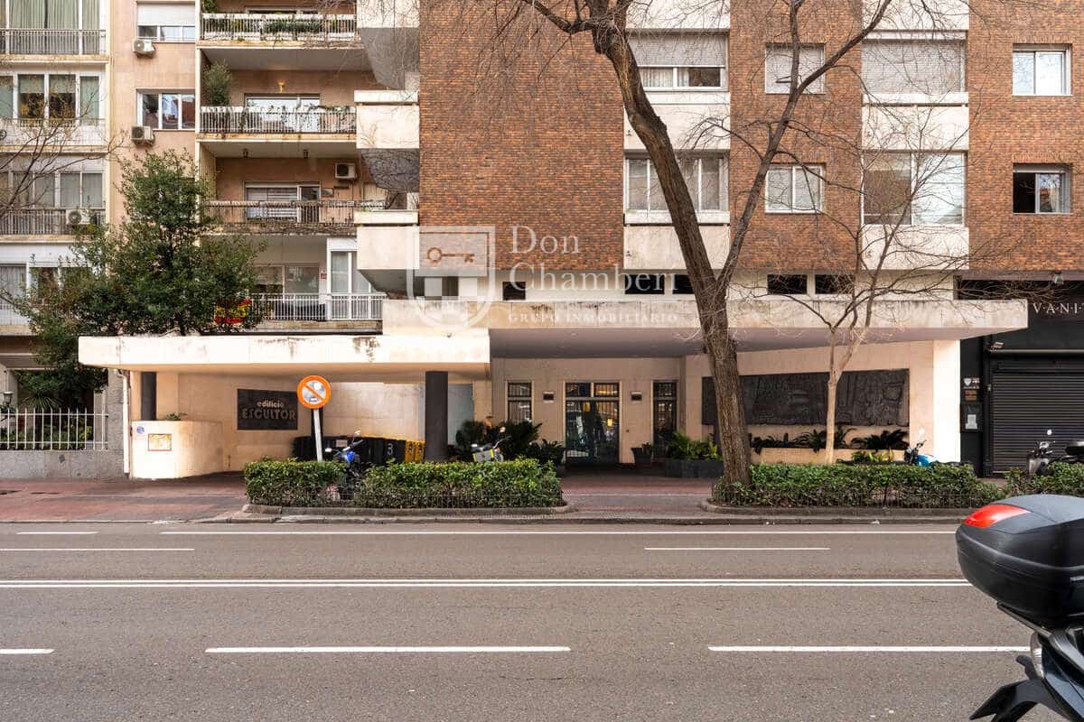 1 bedroom Flat for sale in Madrid city - € 650,000 (Ref: 9617918)