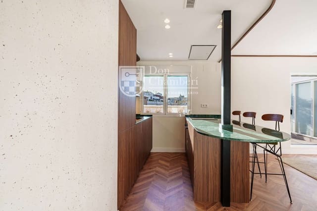 1 chambre Appartement à vendre à Chamberí, Madrid ville - 950 000 € (Ref: 9646789)