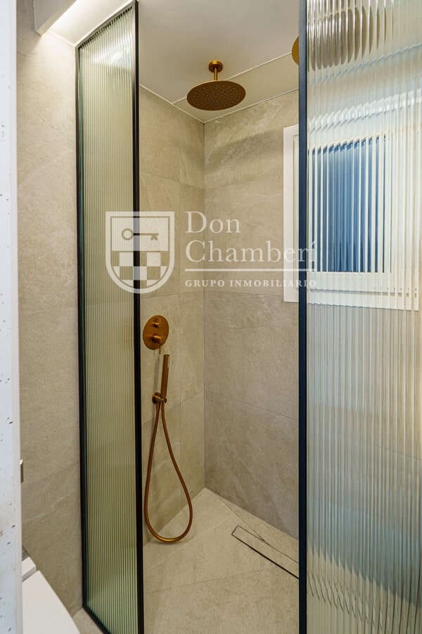 1 bedroom Flat for sale in Madrid city - € 950,000 (Ref: 9646789)