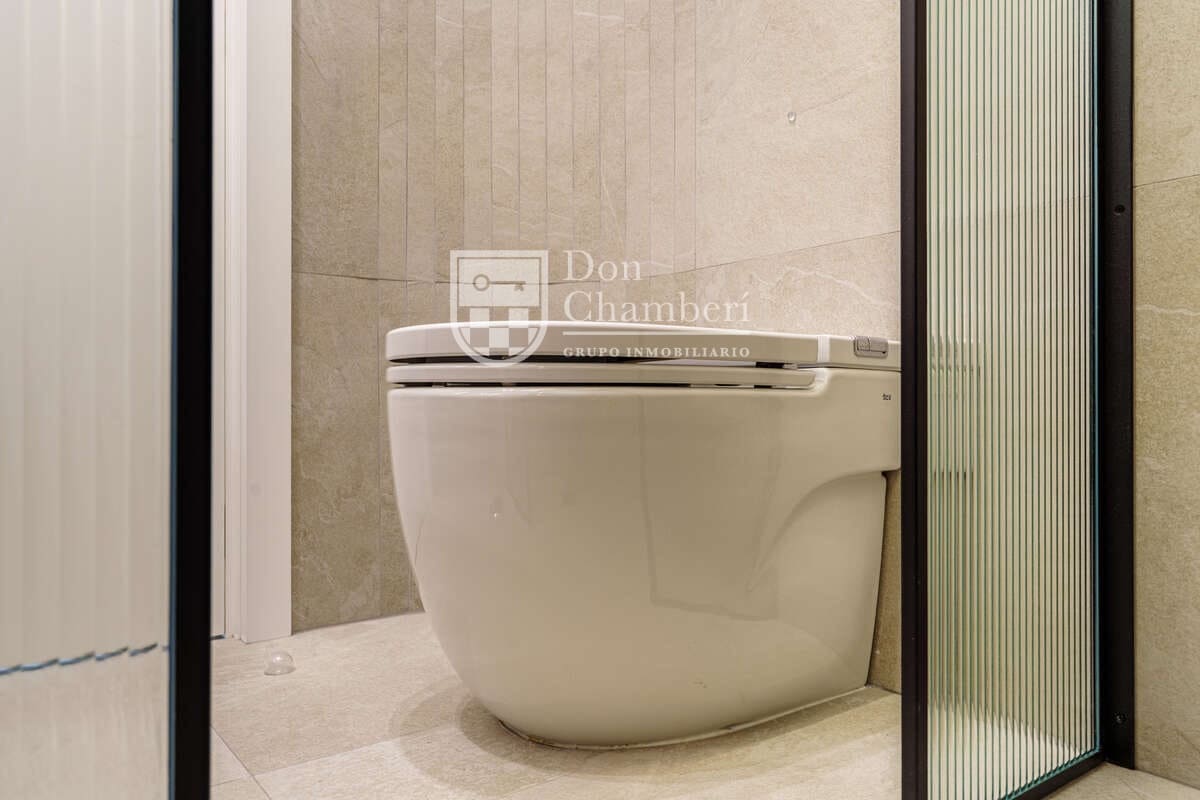 1 bedroom Flat for sale in Madrid city - € 950,000 (Ref: 9646789)