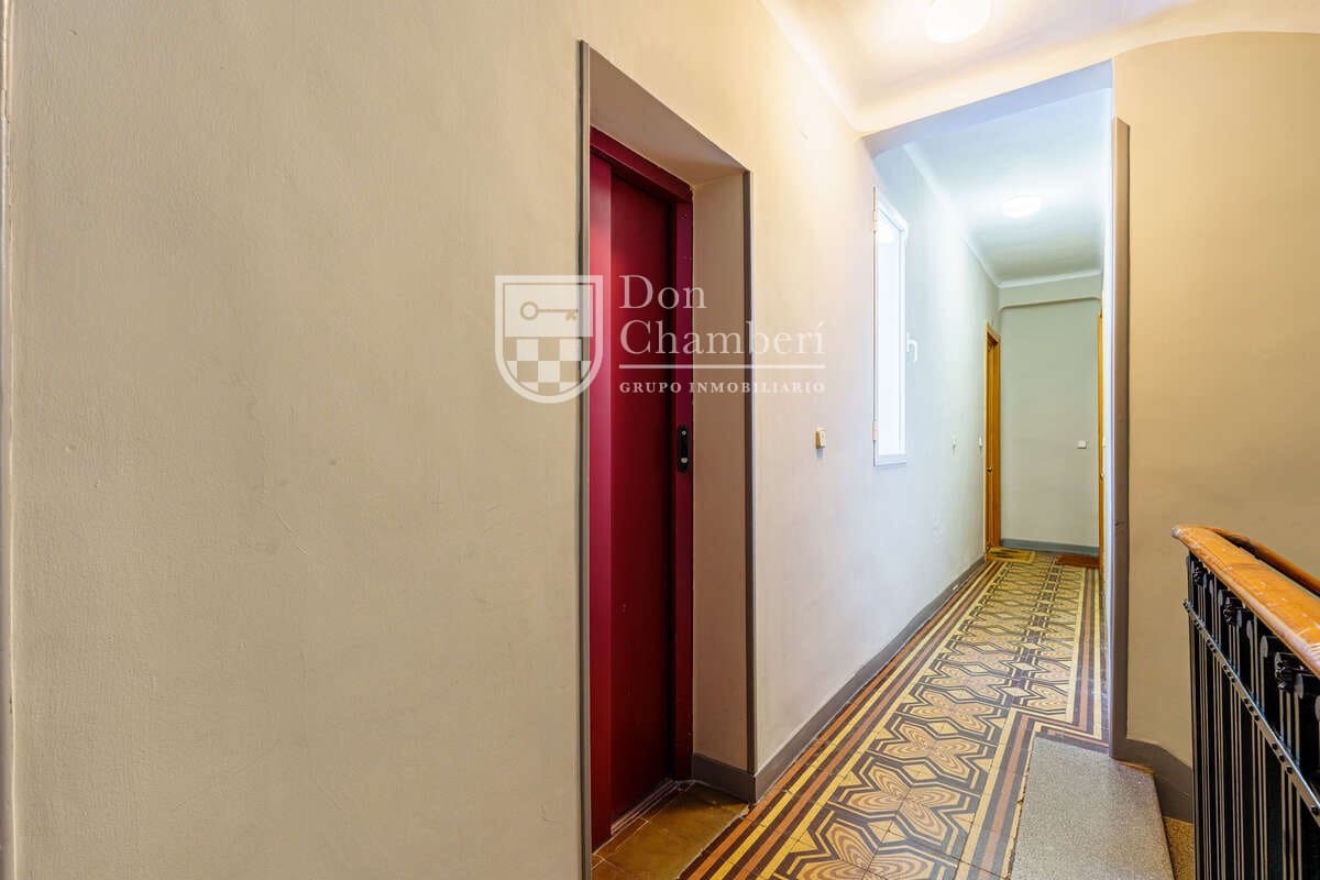 Appartement de 2 chambres à louer à Madrid ville - 1 200 € (Ref: 9665757)