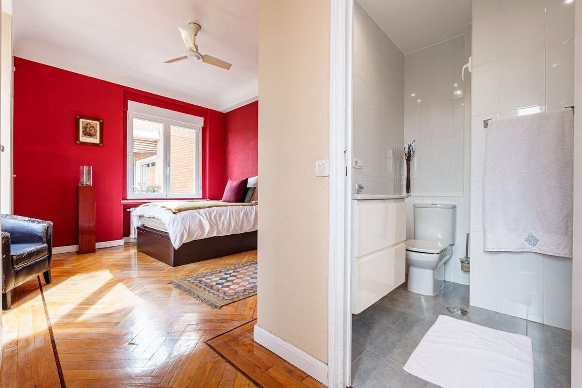 1 slaapkamer Flat te koop in Madrid stad - € 998.000 (Ref: 9710955)