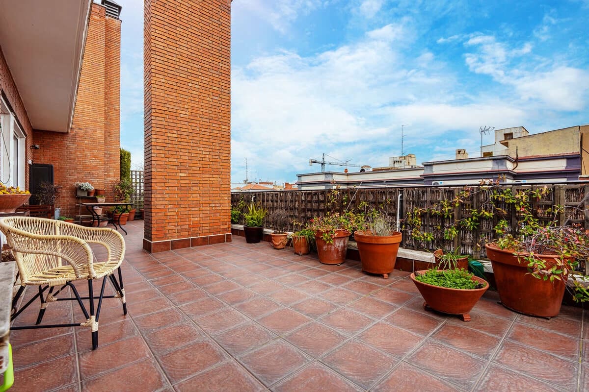 1 slaapkamer Flat te koop in Madrid stad - € 998.000 (Ref: 9710955)