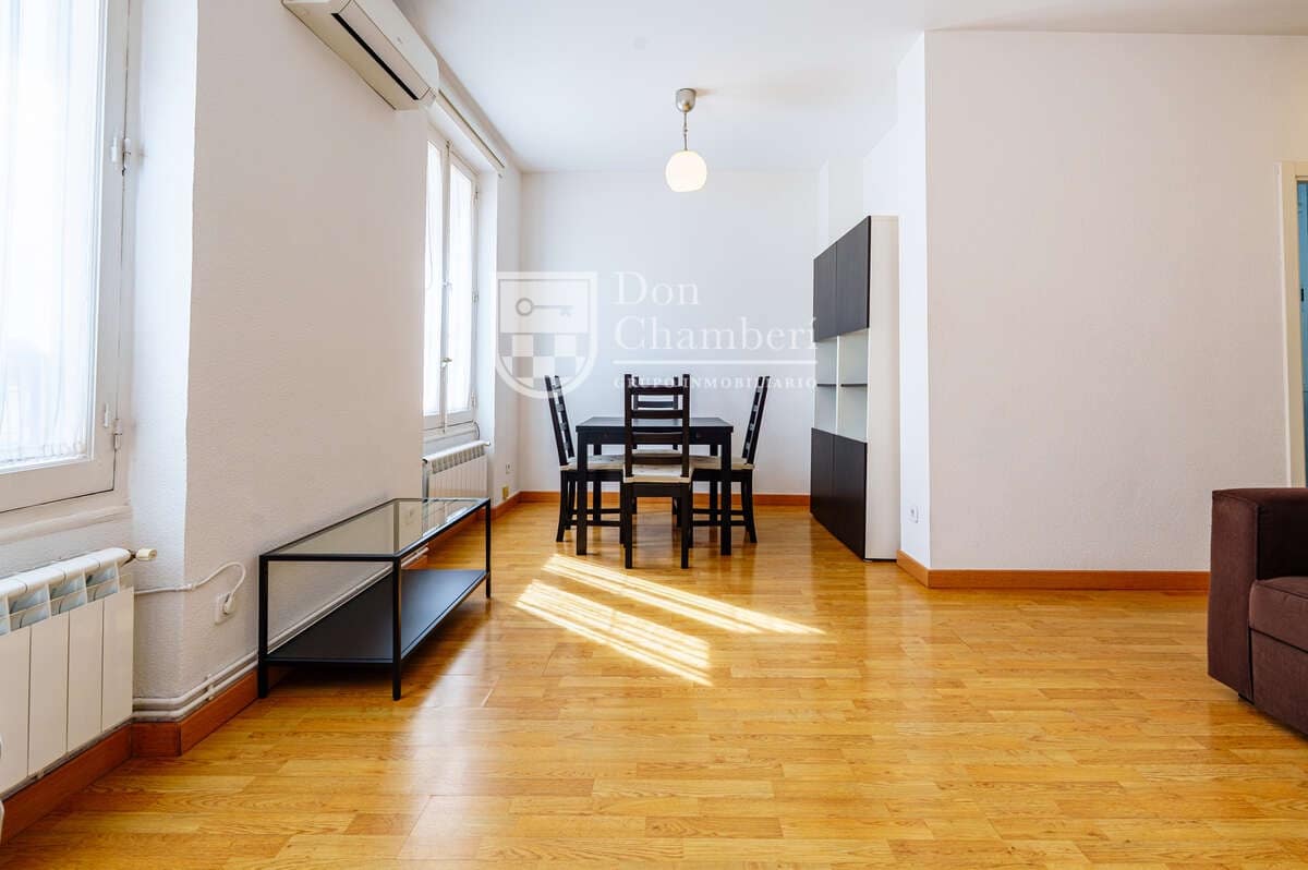 1 soveværelse Lejlighed til leje i Madrid by - € 1.360 (Ref: 9747532)