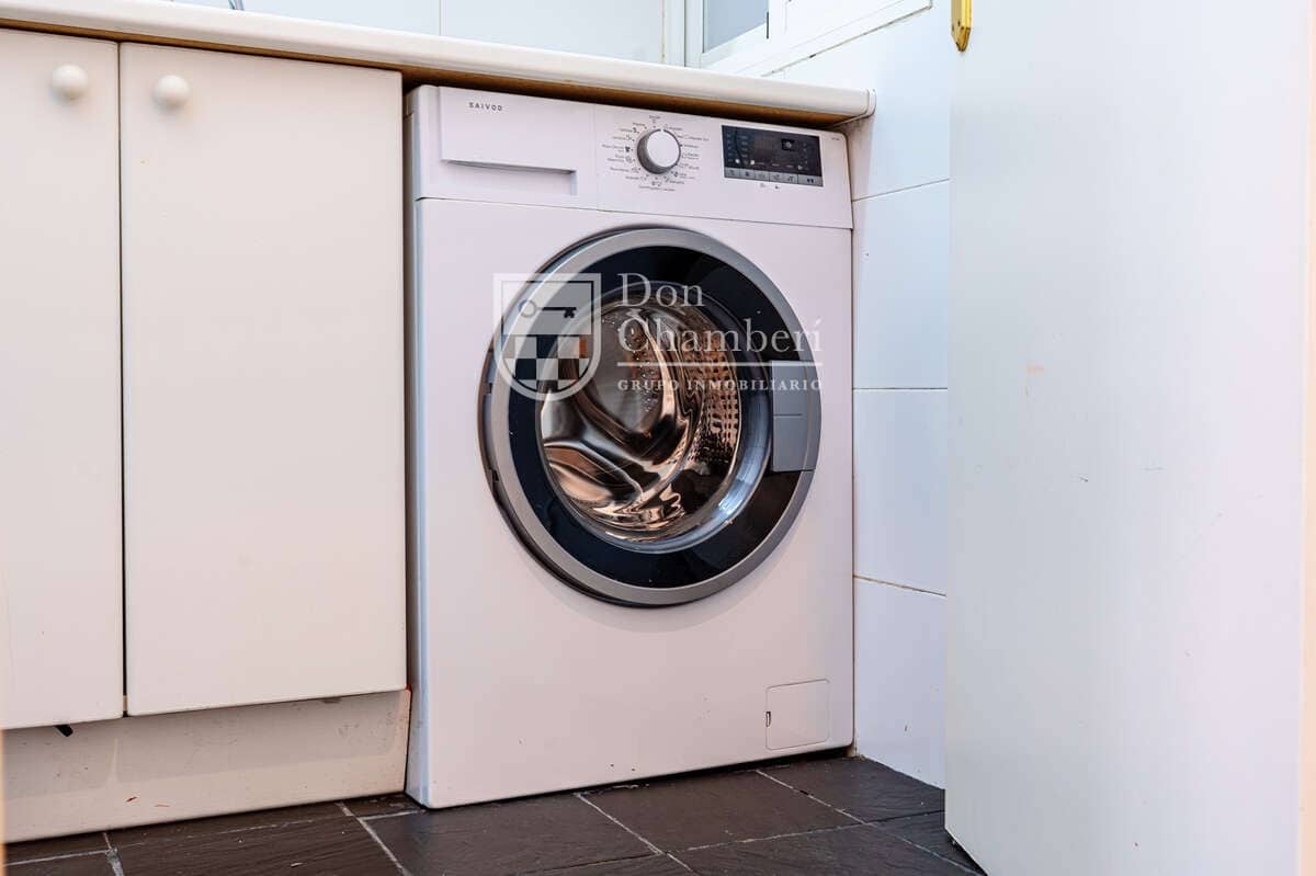 1 soveværelse Lejlighed til leje i Madrid by - € 1.360 (Ref: 9747532)