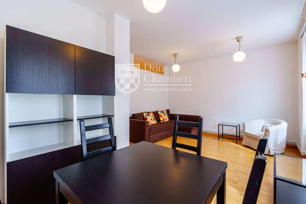 1 soveværelse Lejlighed til leje i Madrid by - € 1.360 (Ref: 9747532)