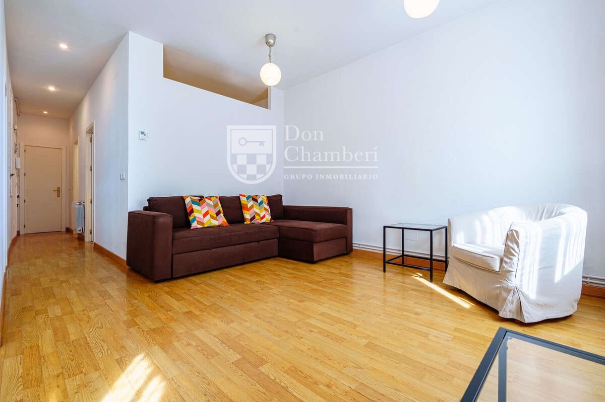 1 soveværelse Lejlighed til leje i Madrid by - € 1.360 (Ref: 9747532)