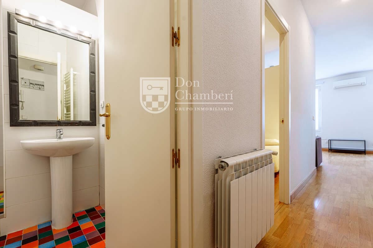 1 soveværelse Lejlighed til leje i Madrid by - € 1.360 (Ref: 9747532)