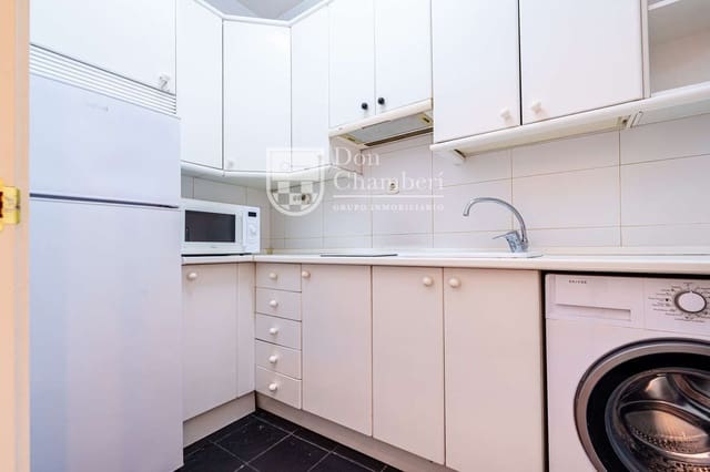 1 soveværelse Lejlighed til leje i Chamberí, Madrid by - € 1.360 (Ref: 9747532)