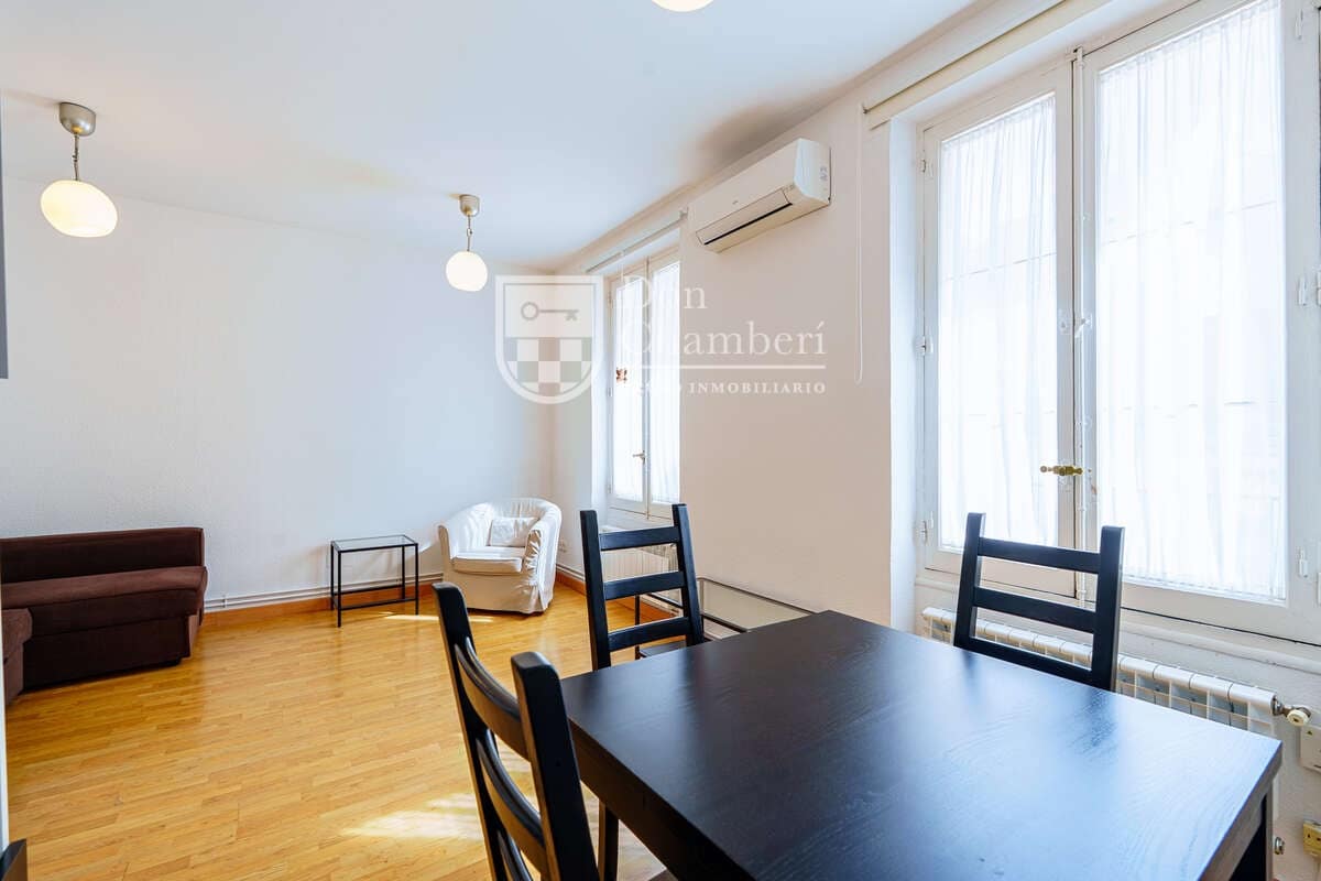 1 soveværelse Lejlighed til leje i Madrid by - € 1.360 (Ref: 9747532)