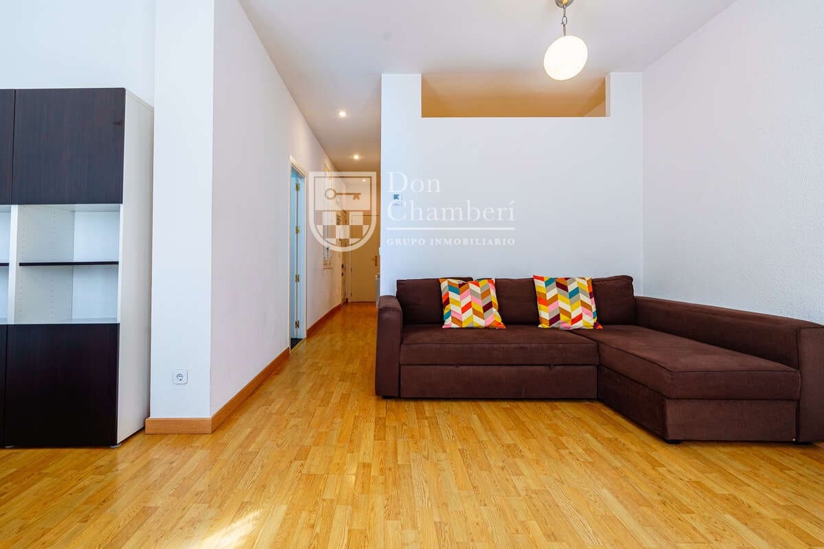 1 soveværelse Lejlighed til leje i Madrid by - € 1.360 (Ref: 9747532)