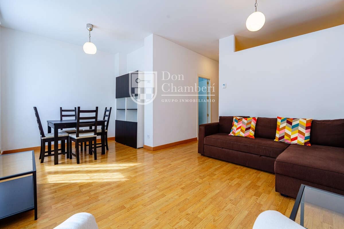 1 soveværelse Lejlighed til leje i Madrid by - € 1.360 (Ref: 9747532)