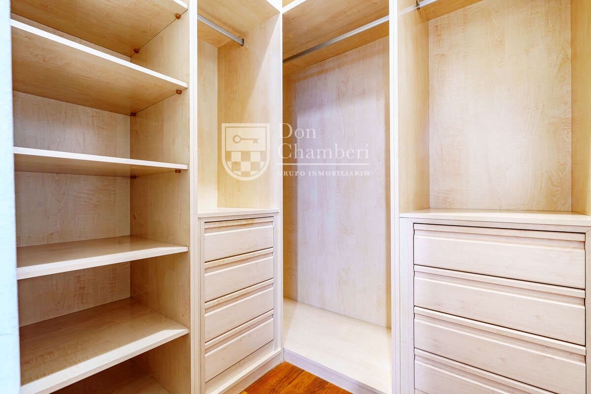 2 bedroom Flat for sale in Madrid city - € 650,000 (Ref: 9747533)