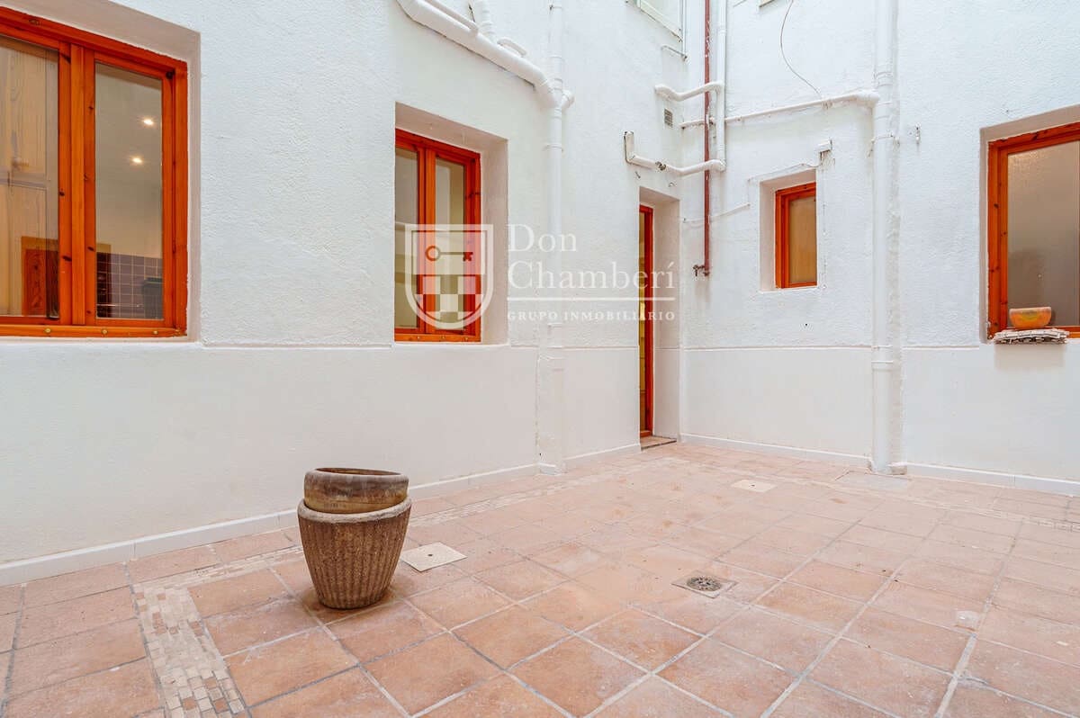 Piso de 2 habitaciones en Madrid ciudad en venta - 638.000 € (Ref: 9747533)