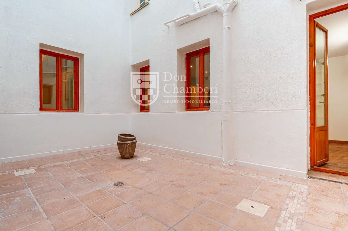 Piso de 2 habitaciones en Madrid ciudad en venta - 638.000 € (Ref: 9747533)