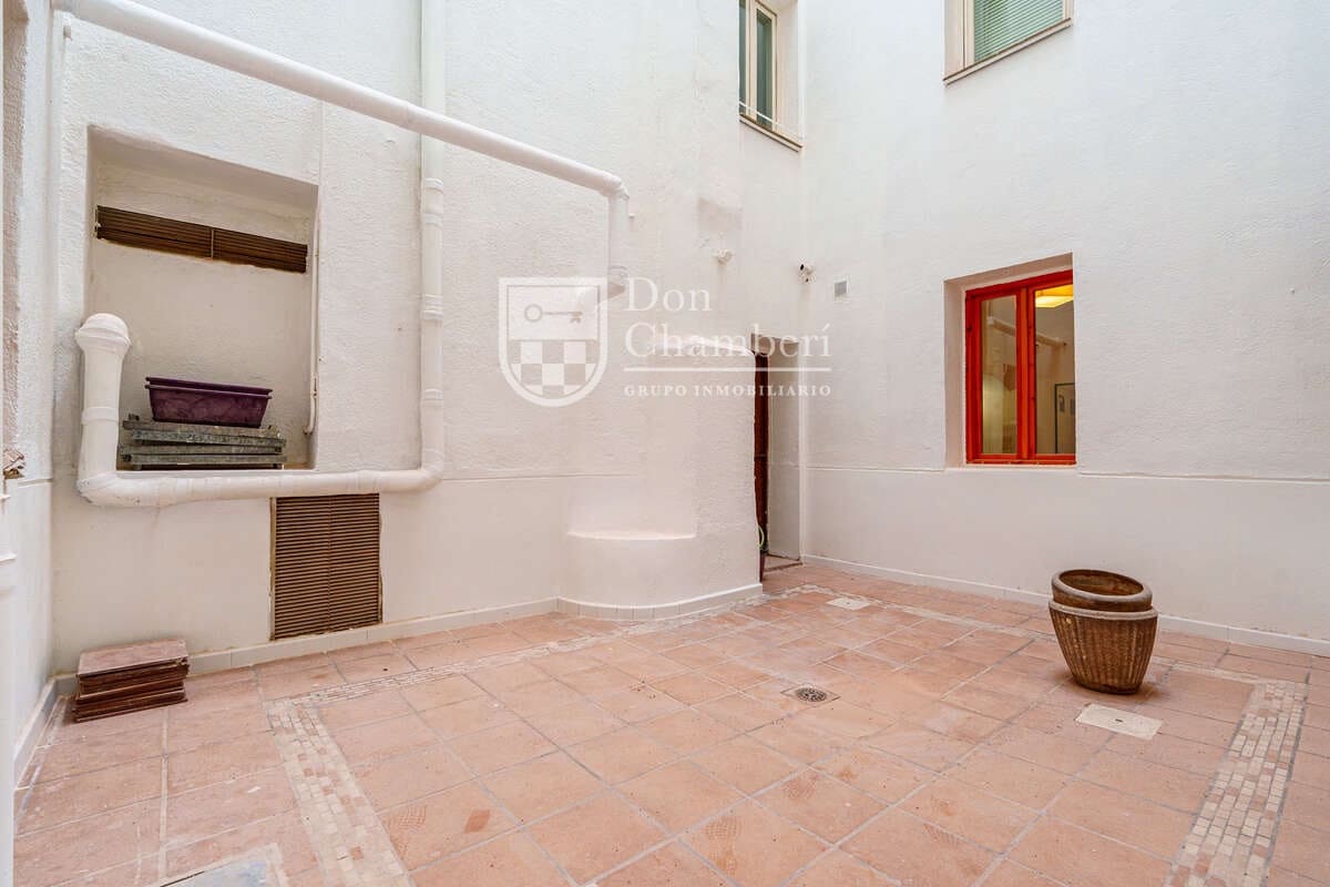 Piso de 2 habitaciones en Madrid ciudad en venta - 638.000 € (Ref: 9747533)