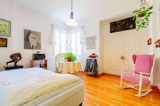4 chambre Appartement à vendre à Chamberí, Madrid ville - 705 000 € (Ref: 9758357)