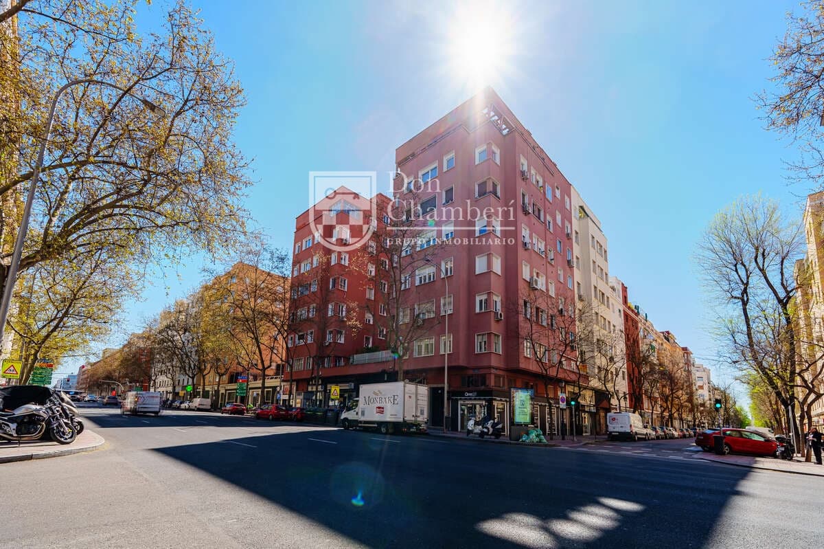 4 chambre Appartement à vendre à Madrid ville - 705 000 € (Ref: 9758357)