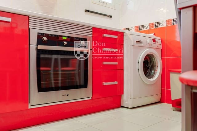 1 sypialnia Mieszkanie do wynajęcia w Chamberí, Miasto Madryt - 1 450 € (Ref: 9780051)