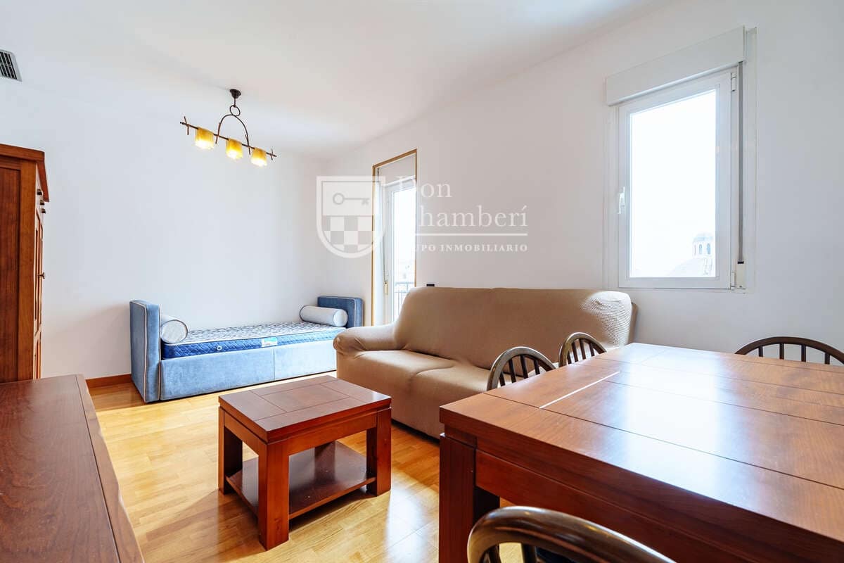 1 sypialnia Mieszkanie do wynajęcia w Miasto Madryt - 1 450 € (Ref: 9780051)