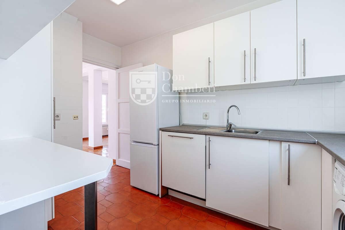 2 makuuhuone Asunto vuokrattavana paikassa Madrid kaupunki - 2 700 € (Ref: 9800311)