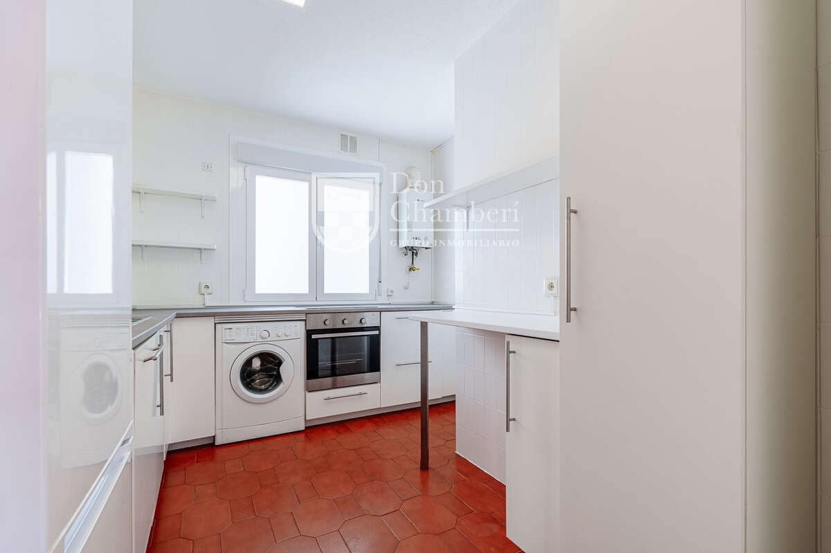 2 makuuhuone Asunto vuokrattavana paikassa Madrid kaupunki - 2 700 € (Ref: 9800311)