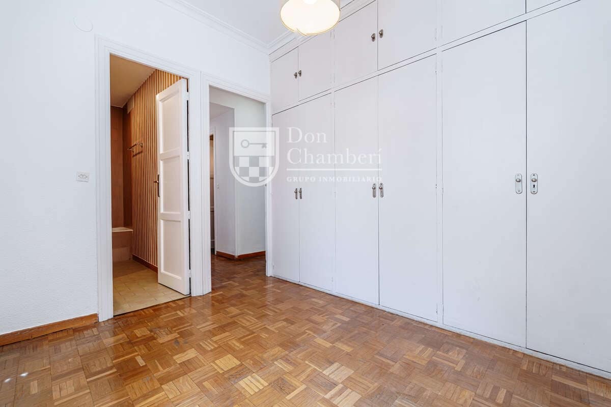 2 makuuhuone Asunto vuokrattavana paikassa Madrid kaupunki - 2 700 € (Ref: 9800311)