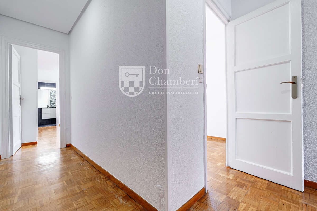 2 makuuhuone Asunto vuokrattavana paikassa Madrid kaupunki - 2 700 € (Ref: 9800311)