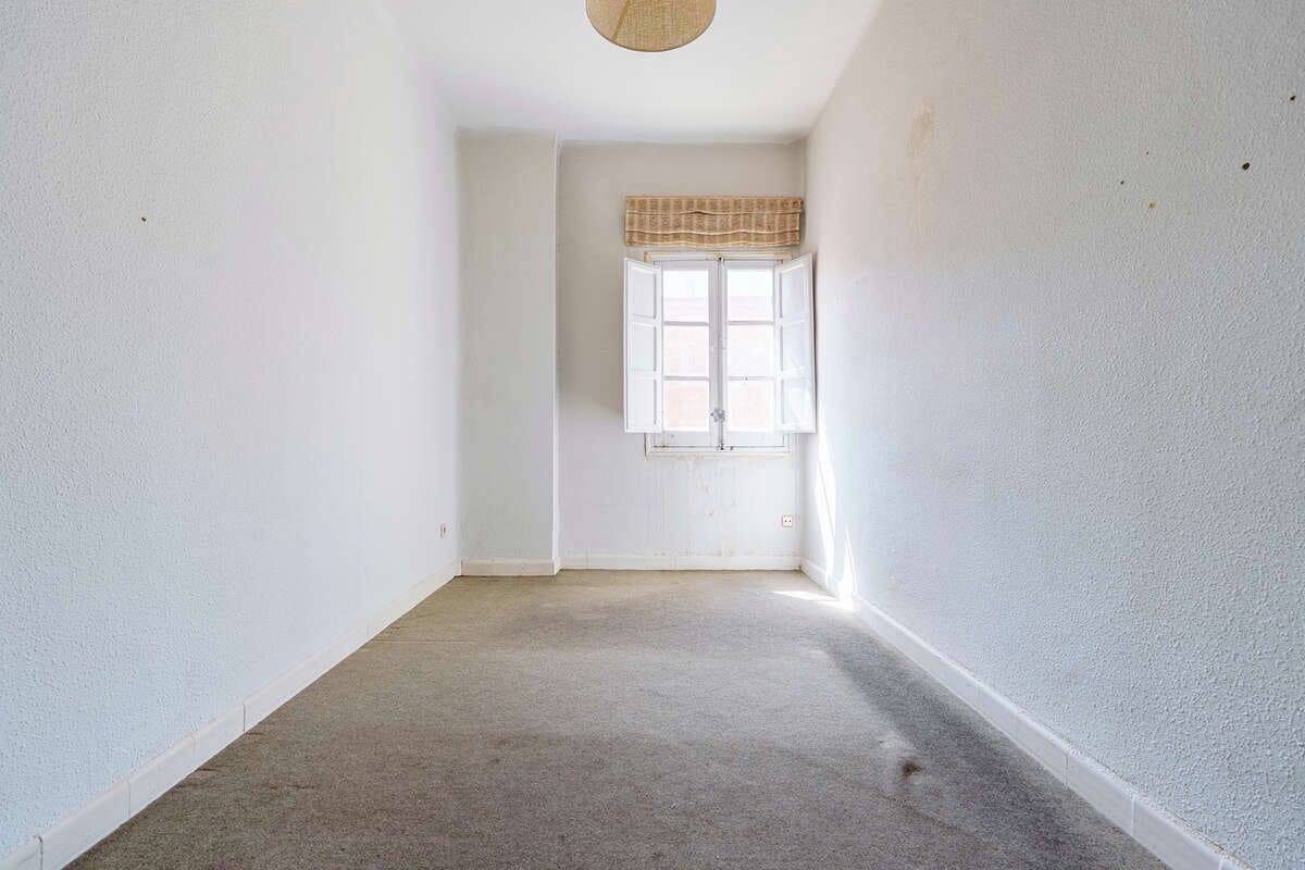 3 bedroom Flat for sale in Madrid city with garage - € 690,000 (Ref: 9805938)