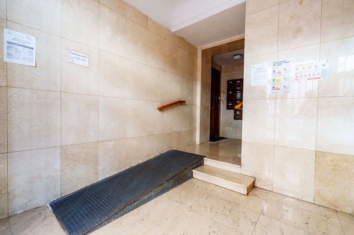 3 bedroom Flat for sale in Madrid city with garage - € 690,000 (Ref: 9805938)