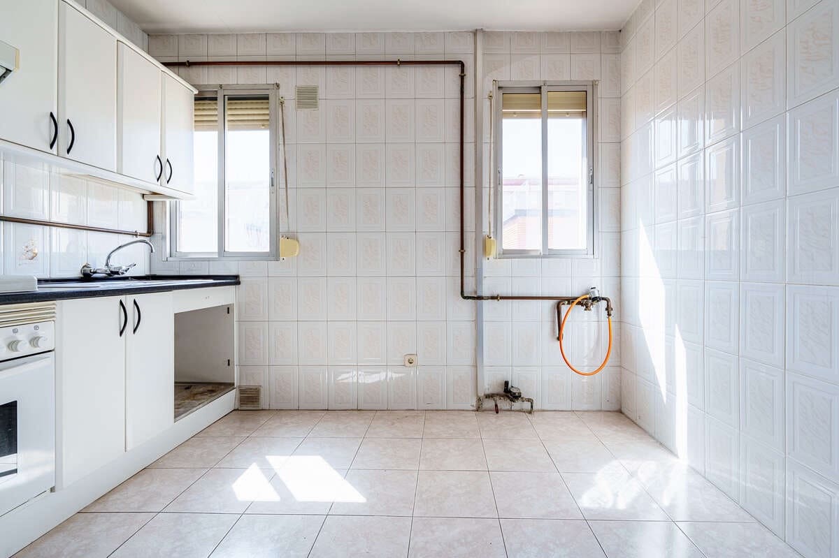 3 bedroom Flat for sale in Madrid city with garage - € 690,000 (Ref: 9805938)