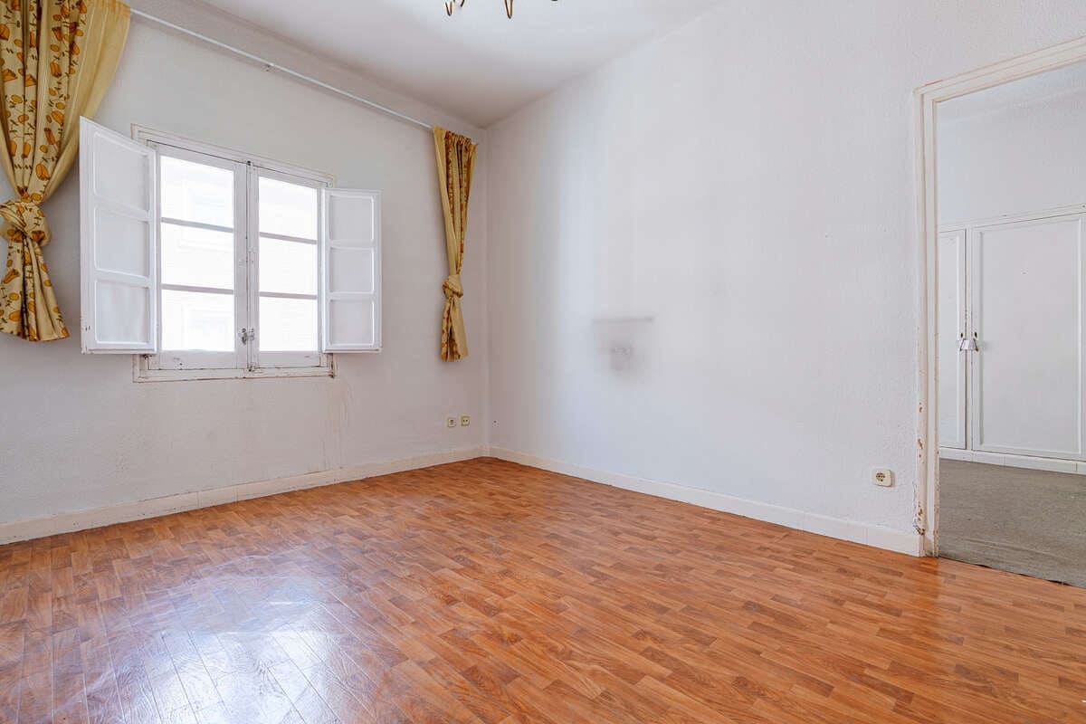 3 bedroom Flat for sale in Madrid city with garage - € 690,000 (Ref: 9805938)