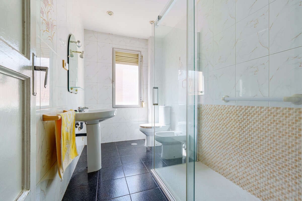 3 bedroom Flat for sale in Madrid city with garage - € 690,000 (Ref: 9805938)