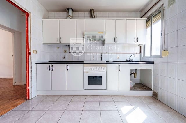 3 bedroom Flat for sale in Chamberí, Madrid city with garage - € 690,000 (Ref: 9805938)