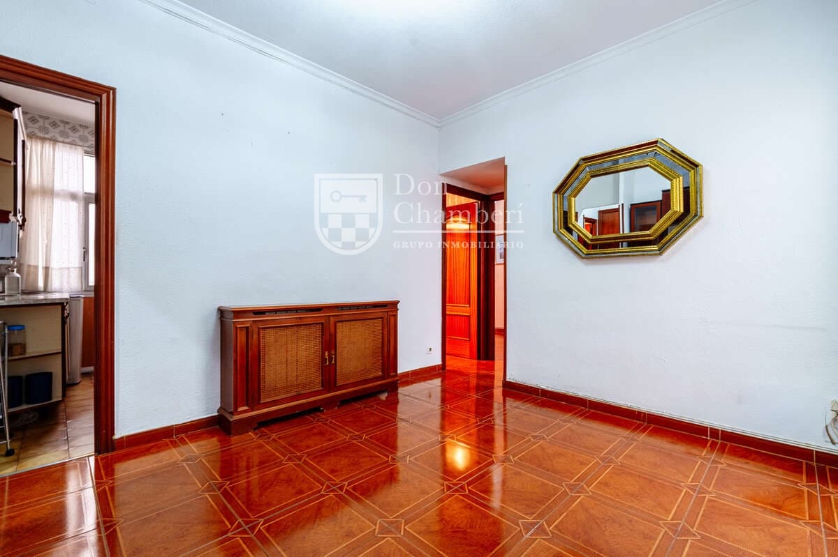 3 slaapkamer Flat te koop in Madrid stad - € 475.000 (Ref: 9813633)